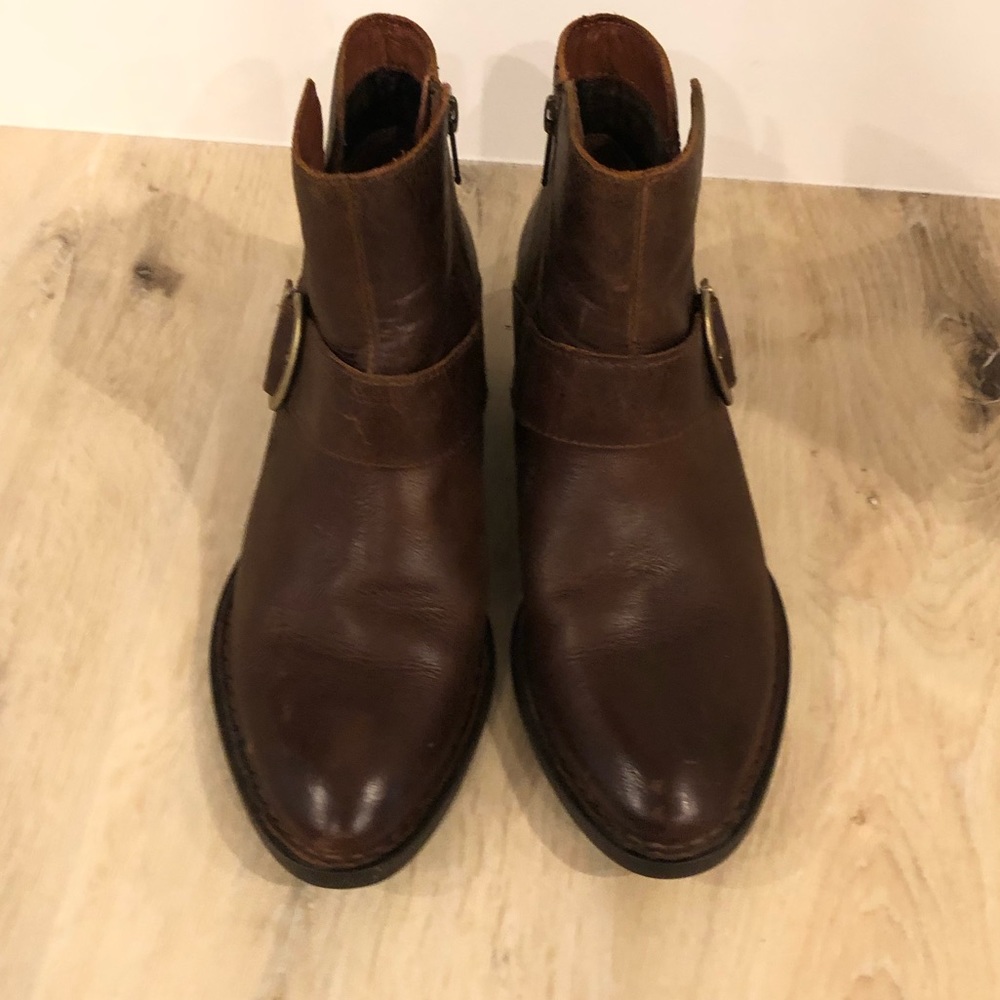 Born booties